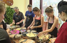 Vietnamese cooking classes draw foreign tourists
