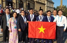 Vietnamese students triumph regional, int’l Olympiads