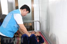 RoK doctors give free medical checkups to people in Quang Ngai