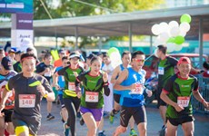 Over 2,600 runners compete in Hanoi Int’l Heritage Marathon 