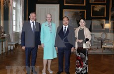 Prime Minister Nguyen Xuan Phuc meets with Danish Queen