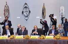 PM begins activities at APEC Economic Leaders’ Week 