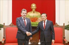 Delegation of Communist People’s Party of Kazakhstan visits Vietnam