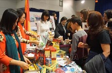 Embassy promotes Vietnamese culture in US fair