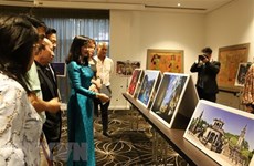 Vietnam’s lacquer paintings and photos introduced in Australia 