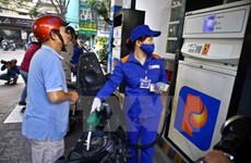 Domestic petrol prices continue to drop