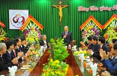 Officials extend X’mas greetings to Catholics in Ninh Binh, Nam Dinh