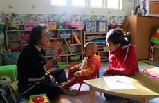 Korean doctor pursues special education in Vietnam after retirement