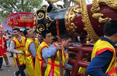 Firecracker procession festival kicks off in Bac Ninh