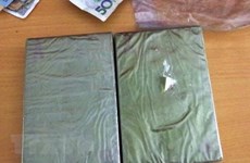 Two arrested with heroin in Hoa Binh 