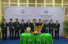 Vietnam, Cambodia boost postal, telecoms, ICT cooperation 