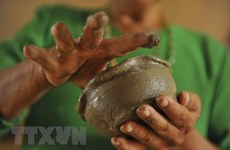 Xoe Thai dance, Cham pottery seek UNESCO’s heritage recognition 
