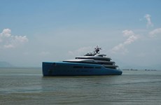 British billionaire sails Aviva yacht in Vietnam   