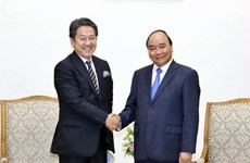 PM Nguyen Xuan Phuc receives JBIC Governor