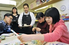 More than 200 Vietnamese pass visa exam to work in Japan 