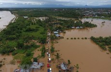 Indonesia: thousands evacuated due to floods 