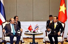 PM meets with leaders on sidelines of 34th ASEAN Summit 