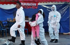 Malaysia closes hundreds of schools due to toxic fumes
