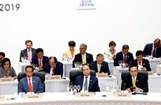 Prime Minister Phuc joins activities at 14th G20 Summit 
