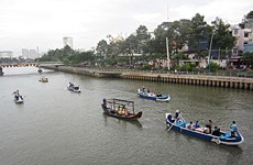 Boat tours in HCM City lack passengers