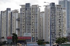 Real estate firms switch to bonds due to less bank loans