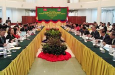 Vietnam, Cambodia seek ways to step up bilateral ties 