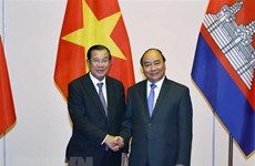 Cambodian Prime Minister begins official visit to Vietnam 