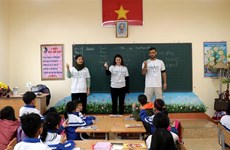 Israeli volunteers join teaching activity in Lao Cai
