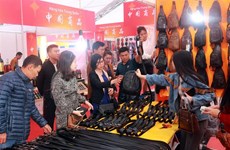 Vietnam-China trade, tourism fair kicks off in Quang Ninh