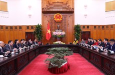 Deputy PM meets delegates to Vietnam-China People’s Forum