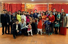 OVs join get-togethers ahead of Lunar New Year festival