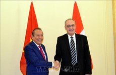 Deputy PM holds talks with Swiss Vice President 