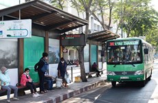 HCM City to open free parking space for bus passengers
