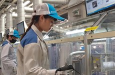 Vietnam’s manufacturing drops to record low in March due to pandemic
