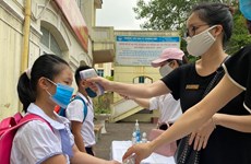 Nearly 1,900 kindergartens, primary schools in Hanoi reopen