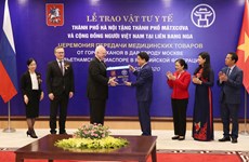 Hanoi provides medical supplies to help Moscow cope with COVID-19