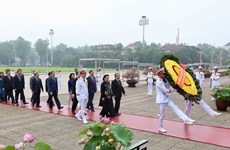 Party, State leaders, parliamentarians commemorate President Ho Chi Minh