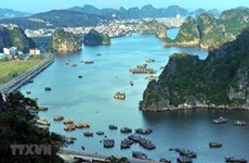 Tourists flock again to Quang Ninh after social distancing rules lifted