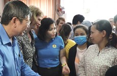 Zero-dong supermarket opened to help COVID-19-affected workers