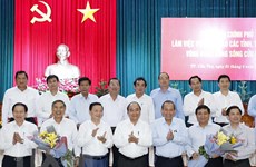 PM holds working session with Mekong Delta localities  