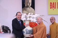 Government leader extends greetings to Buddhist dignitaries on major festival