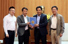 VNA gives relief aid to flood victims in Quang Nam