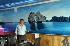 Paint Vietnam in London, a self-taught painter puts nostalgia on walls