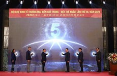 Vietnam-China trade fair opens in Lao Cai, Yunnan 
