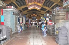 Shopkeepers in HCM City’s traditional markets want tax cuts 