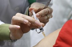 HCM City has 900 medical workers to get first COVID-19 vaccine shots