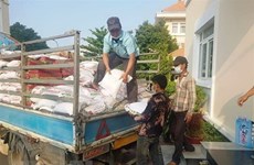 HCM City supports OVs, Cambodian and Lao people affected by COVID-19 
