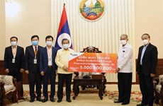 Vietnamese community in Laos joins hands in fighting COVID-19