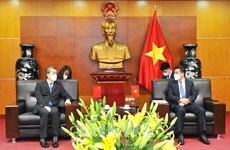Vietnam, China to faciliate bilateral export-import