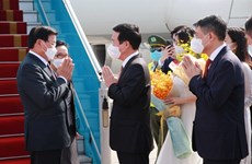 Top leader of Laos begins official friendship visit to Vietnam